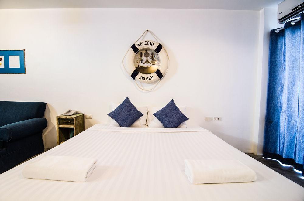 Chic Boutique Hotel Phuket Exterior photo
