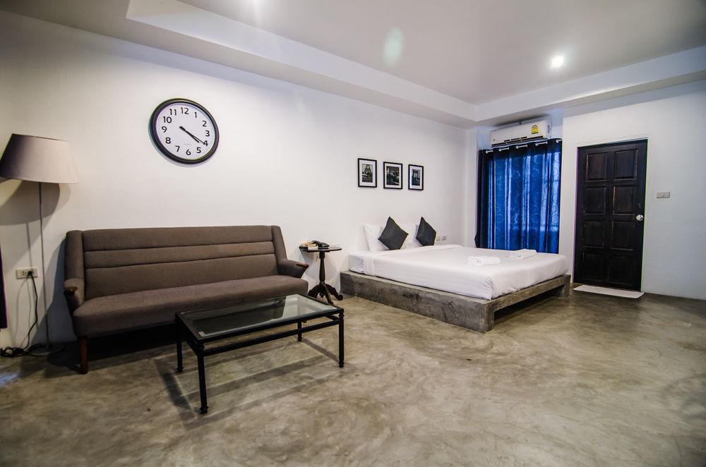 Chic Boutique Hotel Phuket Exterior photo