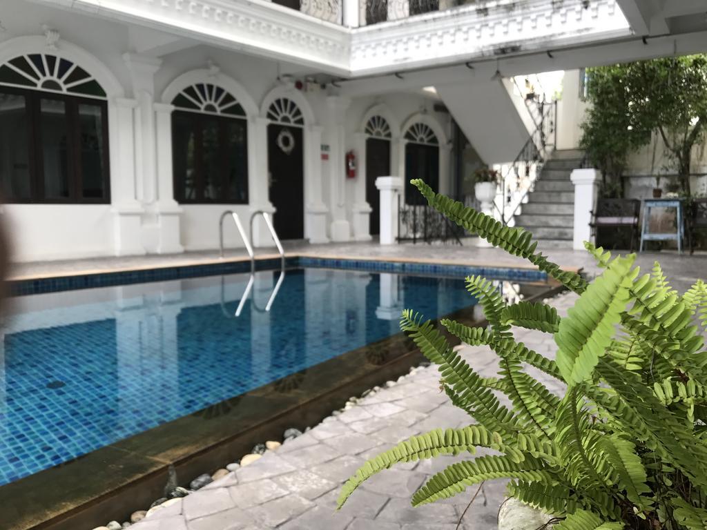Chic Boutique Hotel Phuket Exterior photo
