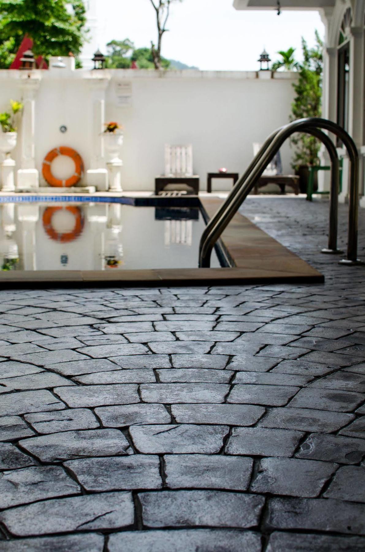 Chic Boutique Hotel Phuket Exterior photo